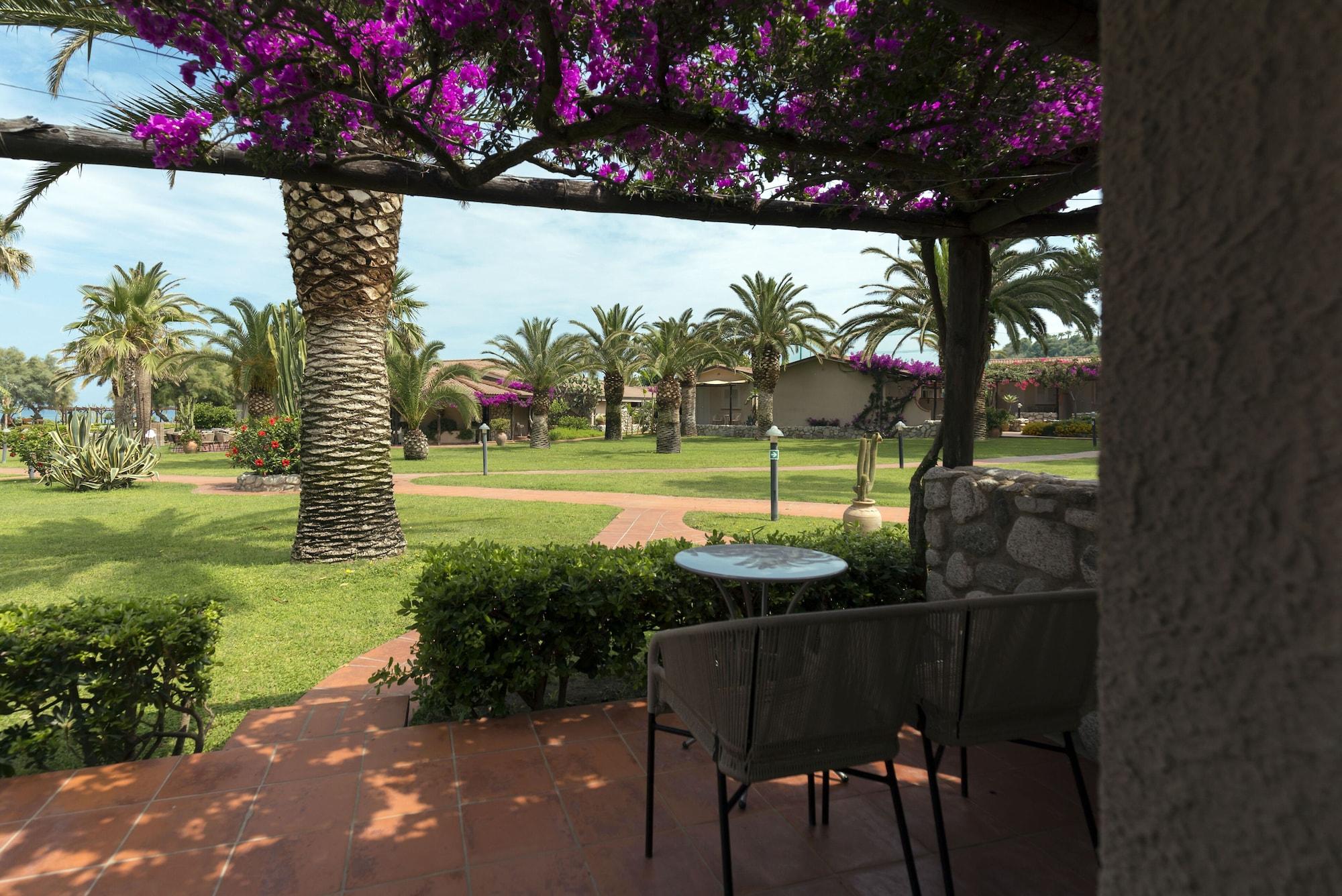 Baia Del Sole Resort Capo Vaticano Extérieur photo